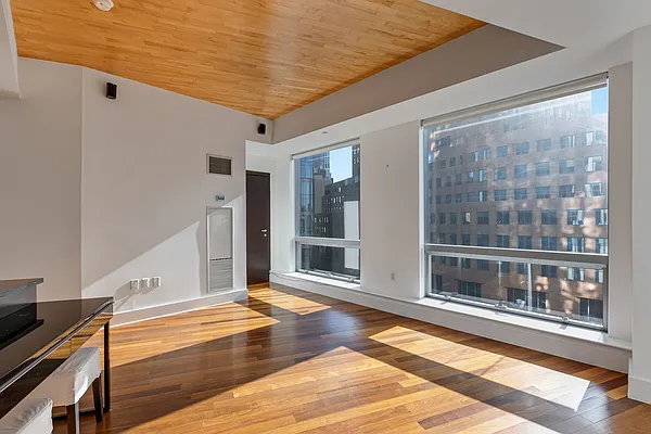 Rented by Compass | media 31