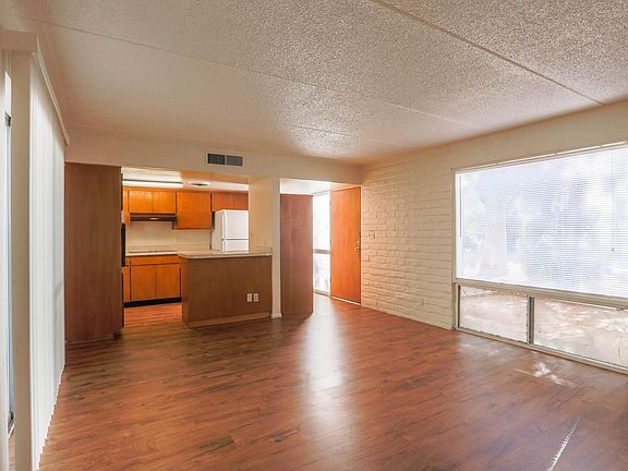 4th image of 224 N Macdonald APT E