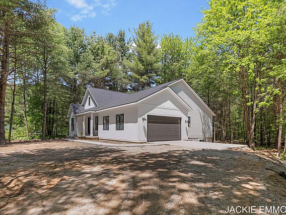 4th image of 22672 W Kendaville Rd