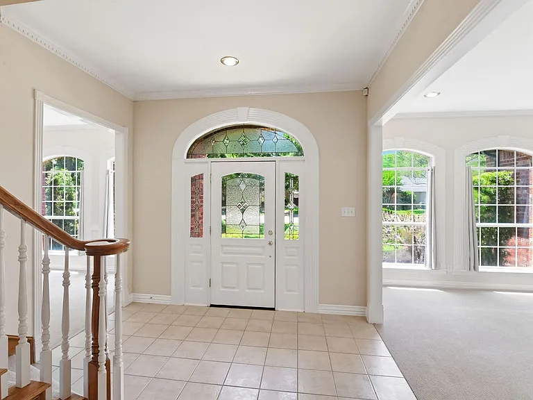 1020 Highland Oaks Dr — Photo 7