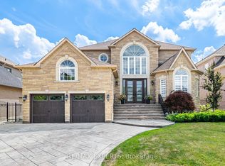 215 Thomson Creek Blvd, Vaughan, ON L4H 1H1