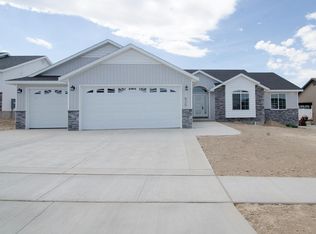 825 Hallmark Dr, Pocatello, ID 83201