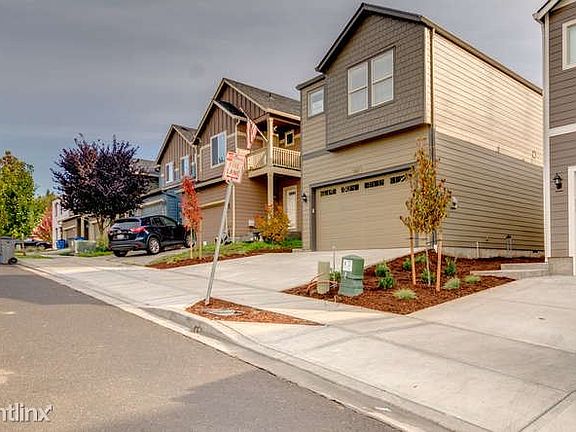 3307 NE 43rd Pl Vancouver WA-small-004-5-3307 NE 43rd Place4