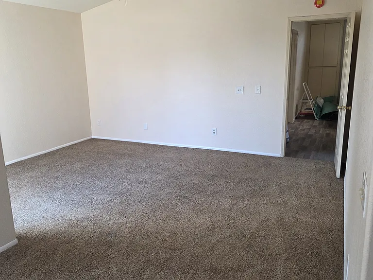 10480 Brookmead Dr — Photo 18
