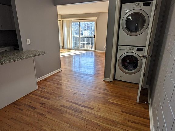 4th image of 4911 Walnut St