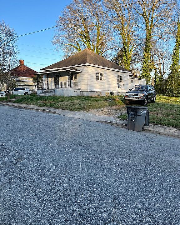 1st image of 355 Farley St