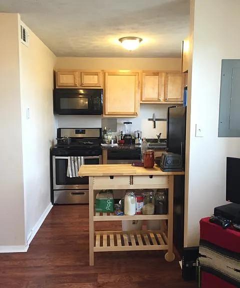 5500 Margaretta St #105 — Photo 2
