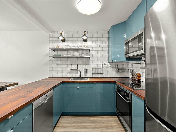 4th image of 1075 Bernard Ave Unit 110