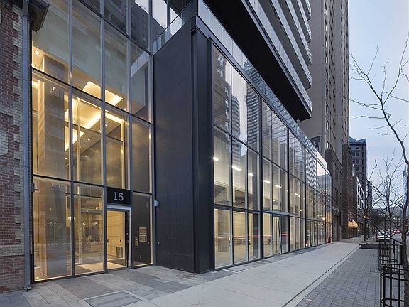 4th image of 15 Grenville St #3505