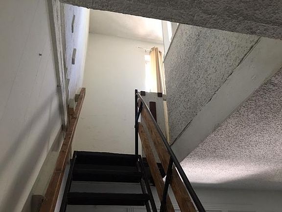 5th image of 2828 Nova Dr
