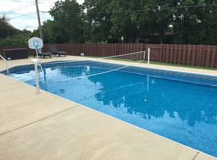 1130 Ward Rd, Batavia, IL 60510