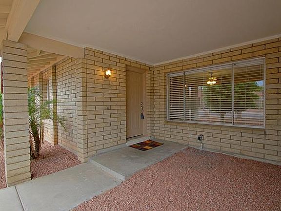 3rd image of 5726 W Sunnyslope Ln
