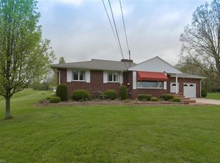 2826 Niles Cortland Rd NE, Cortland, OH 44410