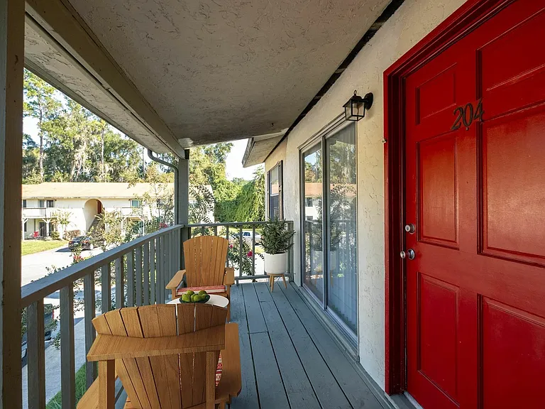 Bel Air/Village West — Photo 10