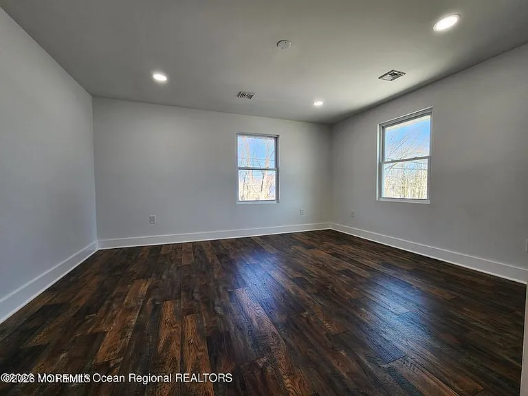 105 Summit Ave — Photo 7