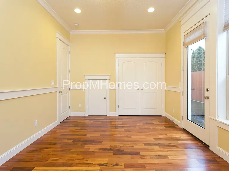 5121 N Williams Ave — Photo 23