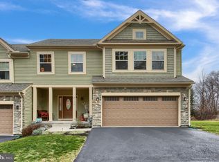 2170 Versailles Dr, Harrisburg, PA 17112