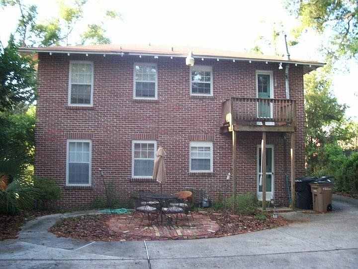 1st image of 105 W Moreno St