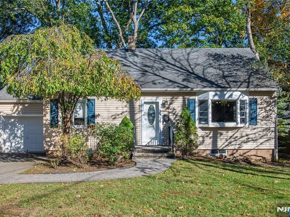 96 Roosevelt Blvd, Oakland, NJ 07436