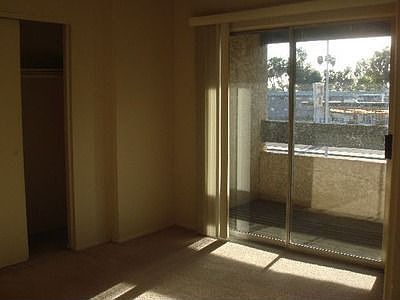 2nd image of 1802 E Randall Dr APT 1