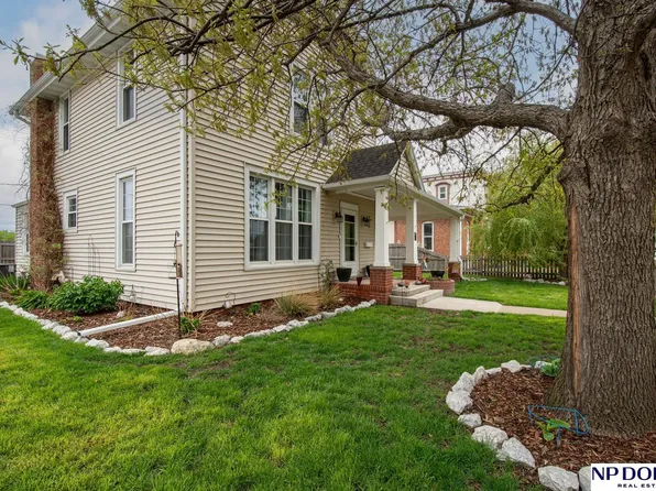 1818 Lincoln St, Blair, NE 68008