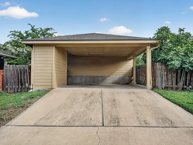 5625 Signal Point — Photo 30