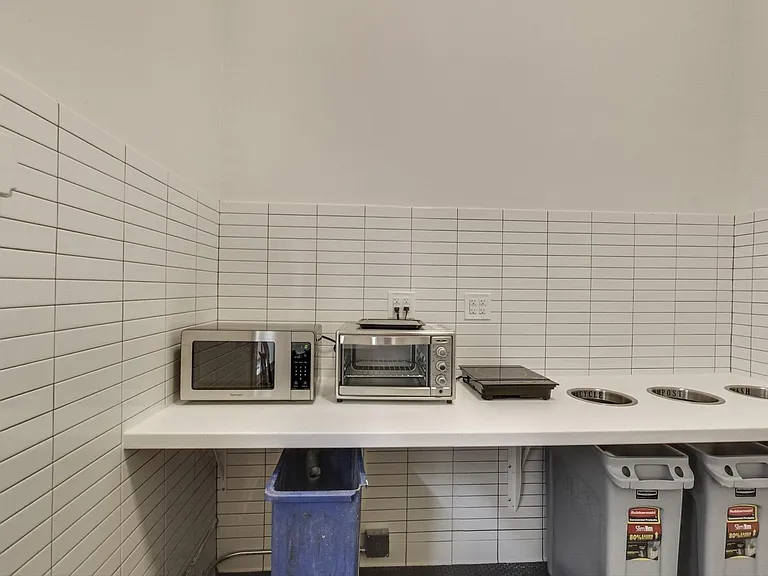 706 Kearny St #115 — Photo 5