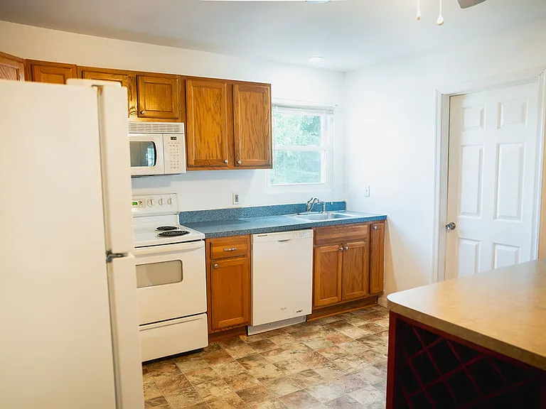 301 S. Main Street — Photo 13