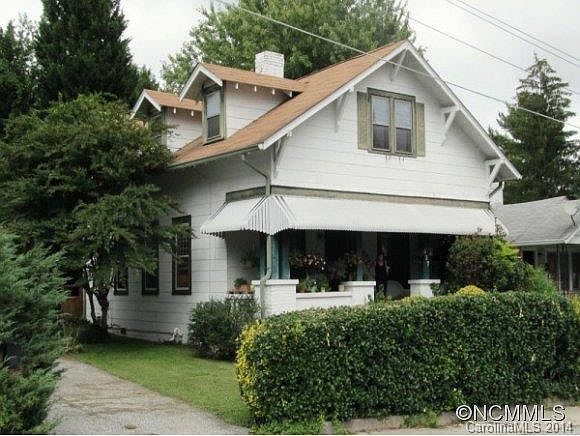 1st image of 417 9th Ave W