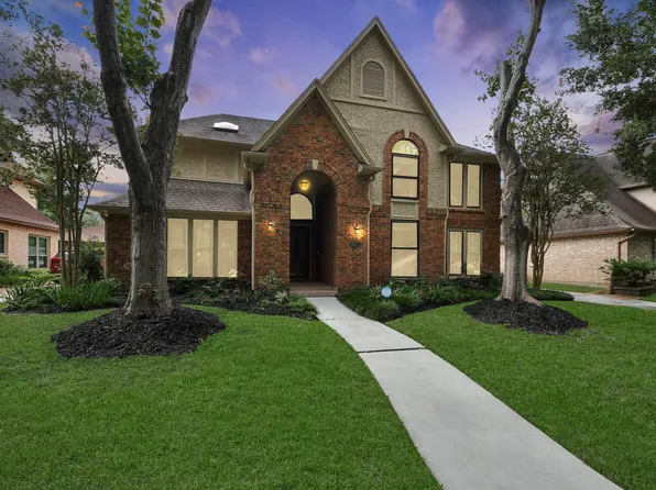 2307 Stephens Grant Dr, Sugar Land, TX 77479