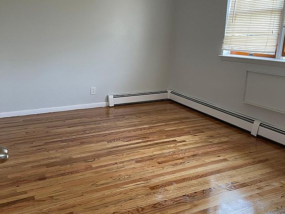 4th image of 1519 Ohm Ave #2