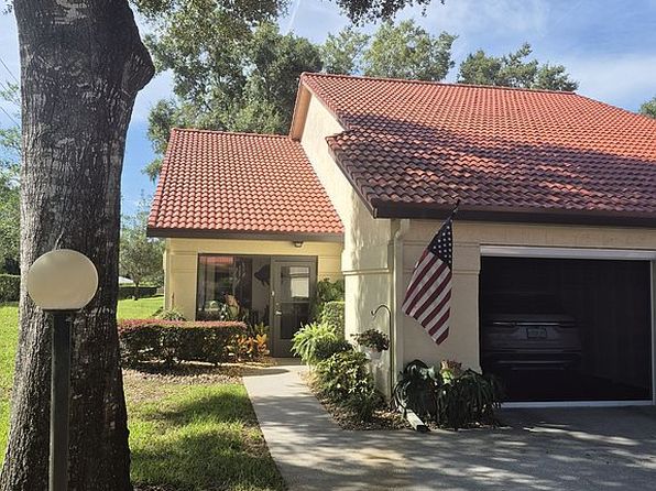 2048 Forest Dr