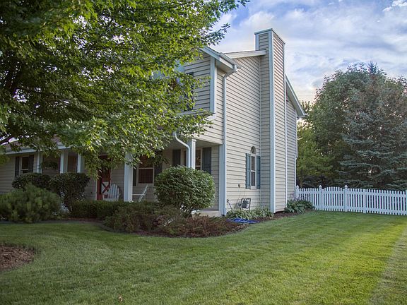2nd image of 10667 N Aspen Ln