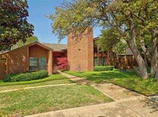 9419 Viewside Dr, Dallas, TX 75231