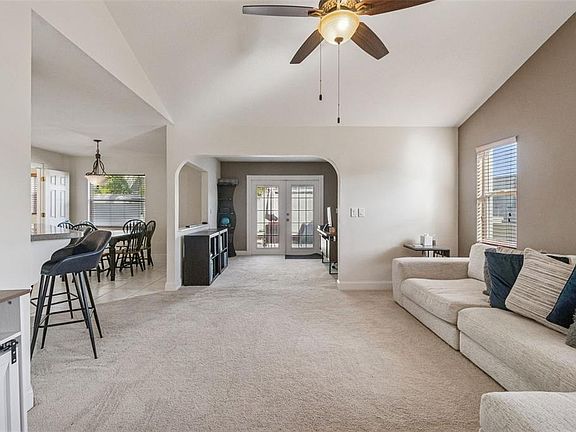 5th image of 4181 Center Pointe Cir #91B