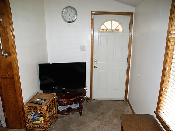 3rd image of 7808 S Eberhart Ave