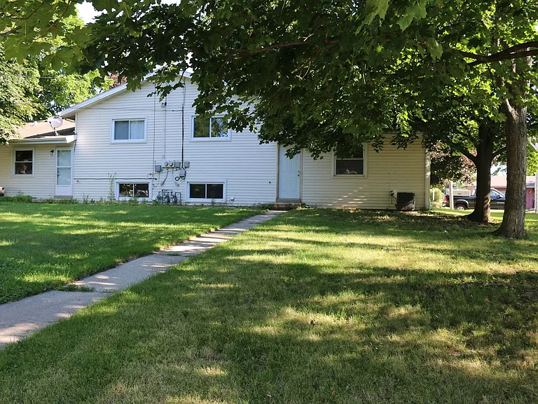 539 Pleasant Ave — Photo 7