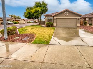 20938 N 84th Dr, Peoria, AZ 85382