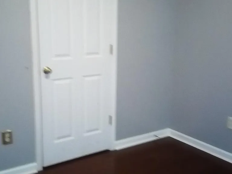 7087 Ravenwood Ln — Photo 2