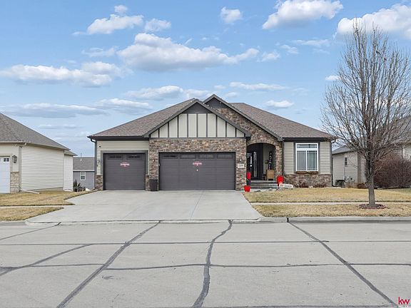 3rd image of 7256 Rutha Ln