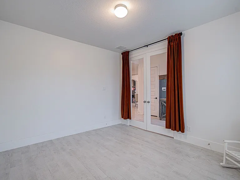 4211 Limestone Ter — Photo 11