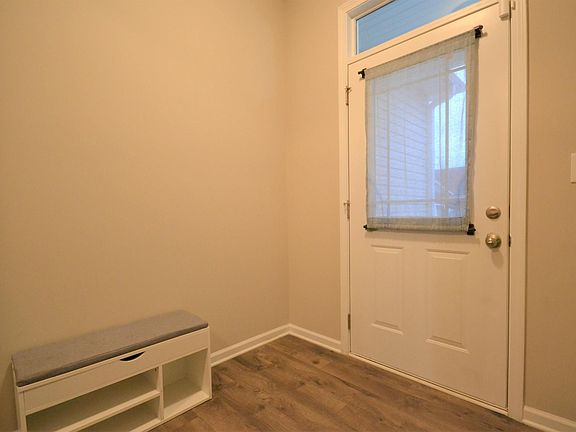 3rd image of 130 Carissa Dr