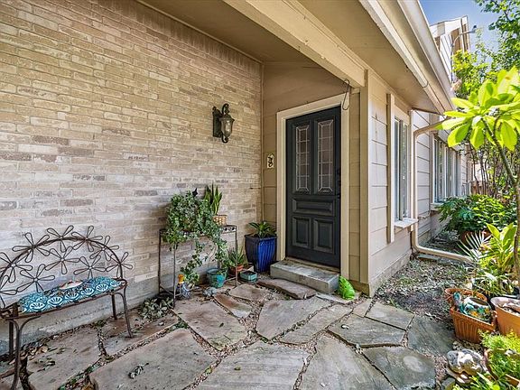 5th image of 11685 Village Place Dr #259