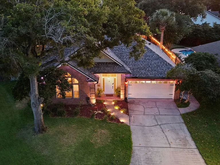 9370 Jaybird Cir E — Photo 34