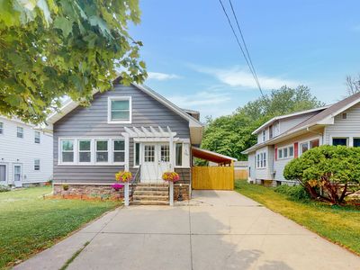 1320 S Van Buren St, Green Bay, WI, 54301