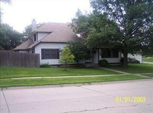 1200 Thunderbird Blvd, Lincoln, NE 68512