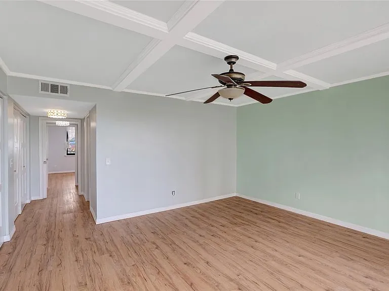 1581 Gulf Blvd #302N — Photo 17