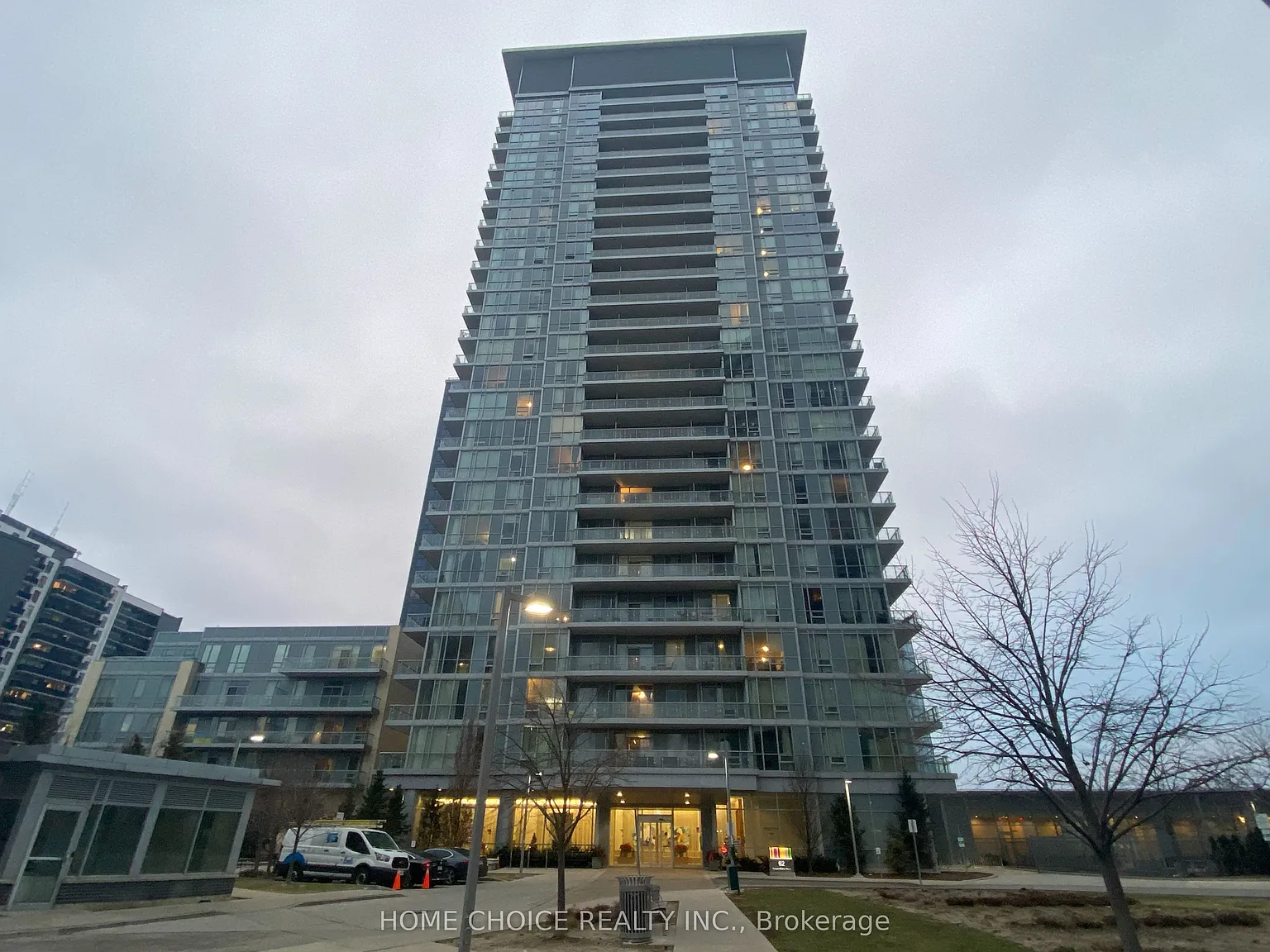 62 Forest Manor Rd — Photo 1