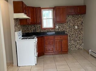 113 Evergreen St #2, Bayonne, NJ 07002