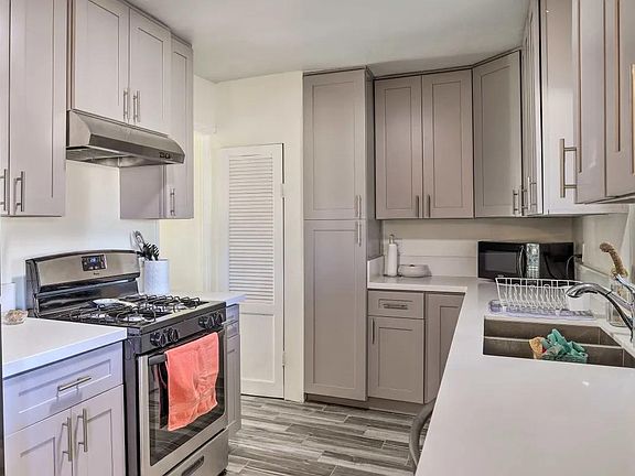 5th image of 73344 Sun Valley Dr